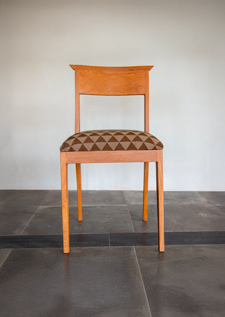AKAN CHAIR