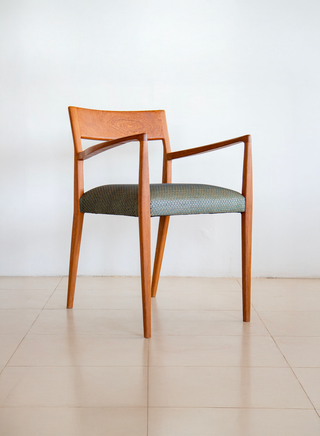 BRASIL ARM CHAIR