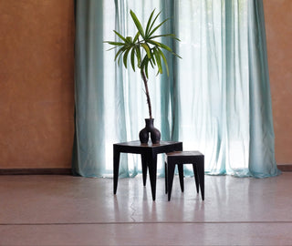NESTING TABLE TRIO